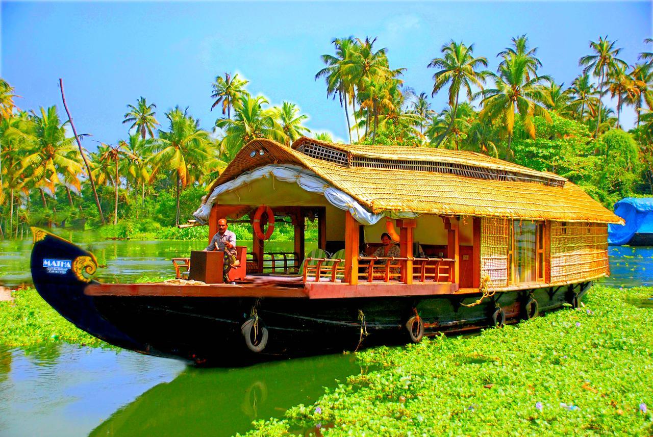 Chaandhni Lake View Hotel Alappuzha Bagian luar foto